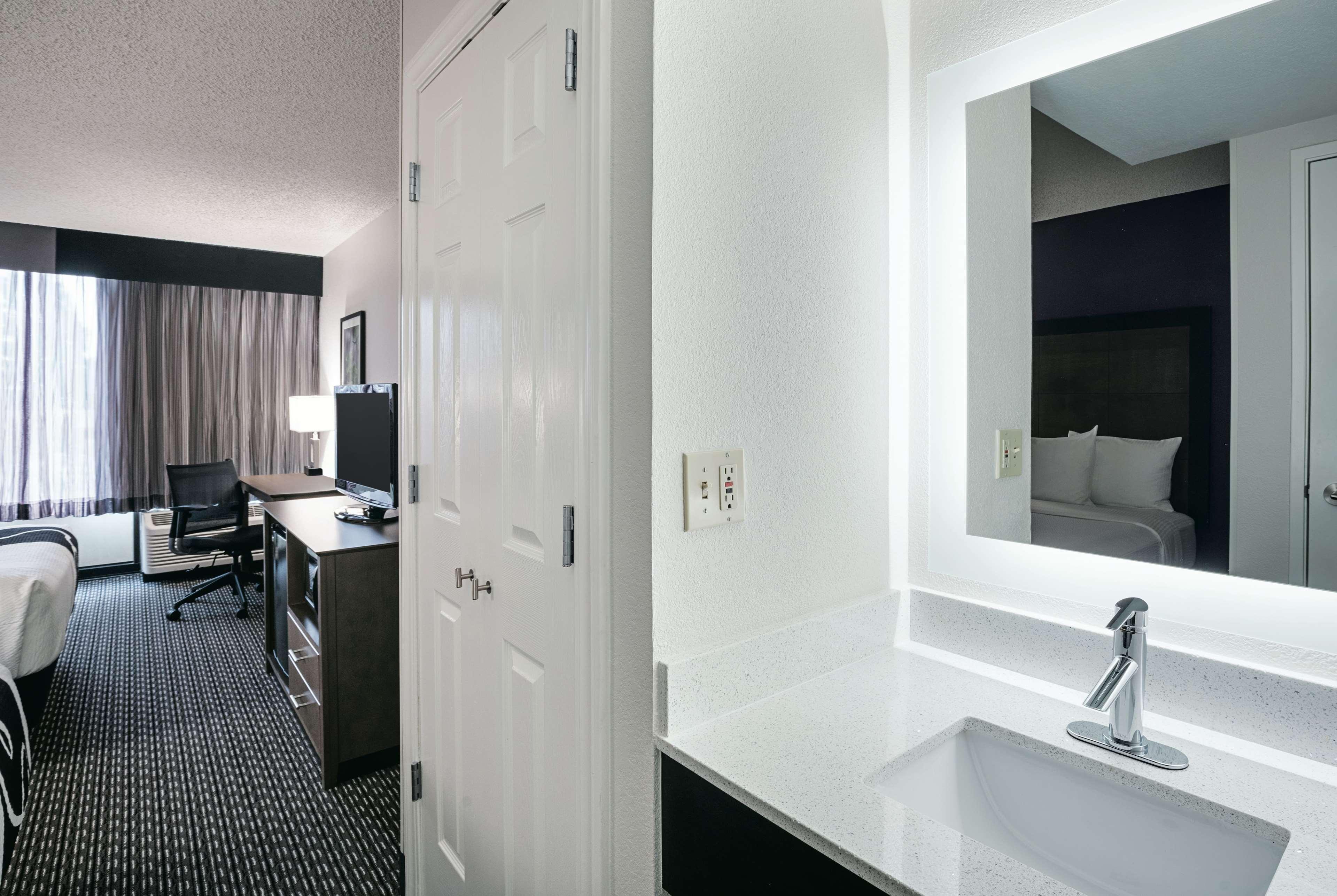 Отель La Quinta By Wyndham Rancho Cordova Sacramento Экстерьер фото