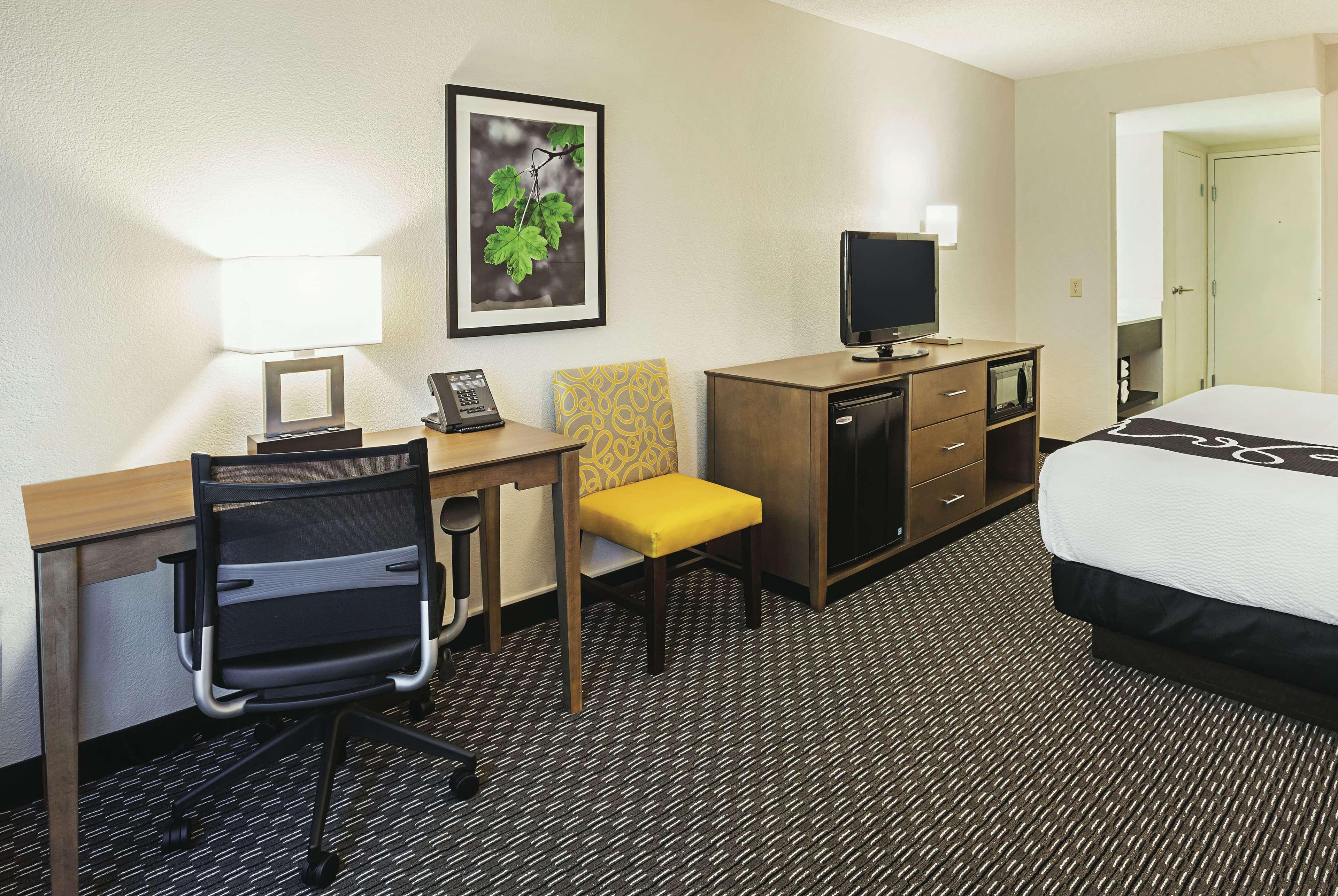 Отель La Quinta By Wyndham Rancho Cordova Sacramento Экстерьер фото