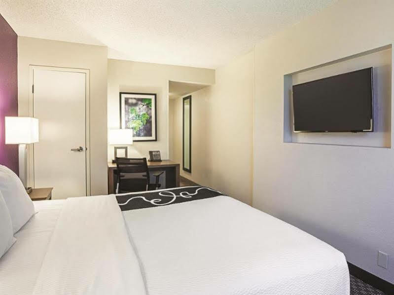 Отель La Quinta By Wyndham Rancho Cordova Sacramento Экстерьер фото